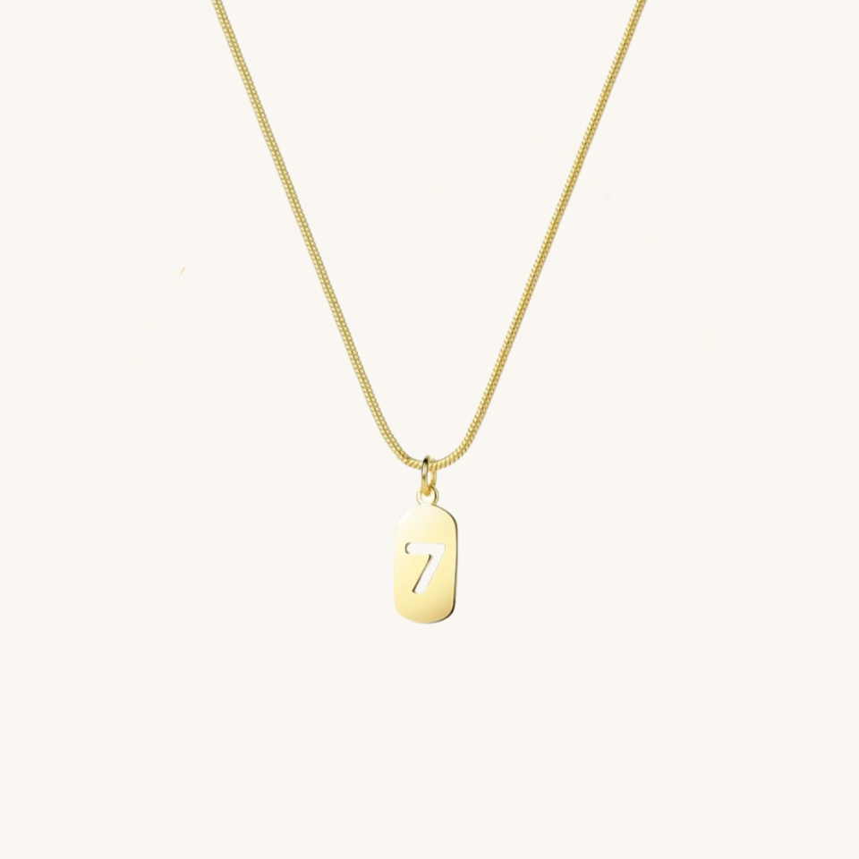 Lucky Number 7 Pendant Necklace