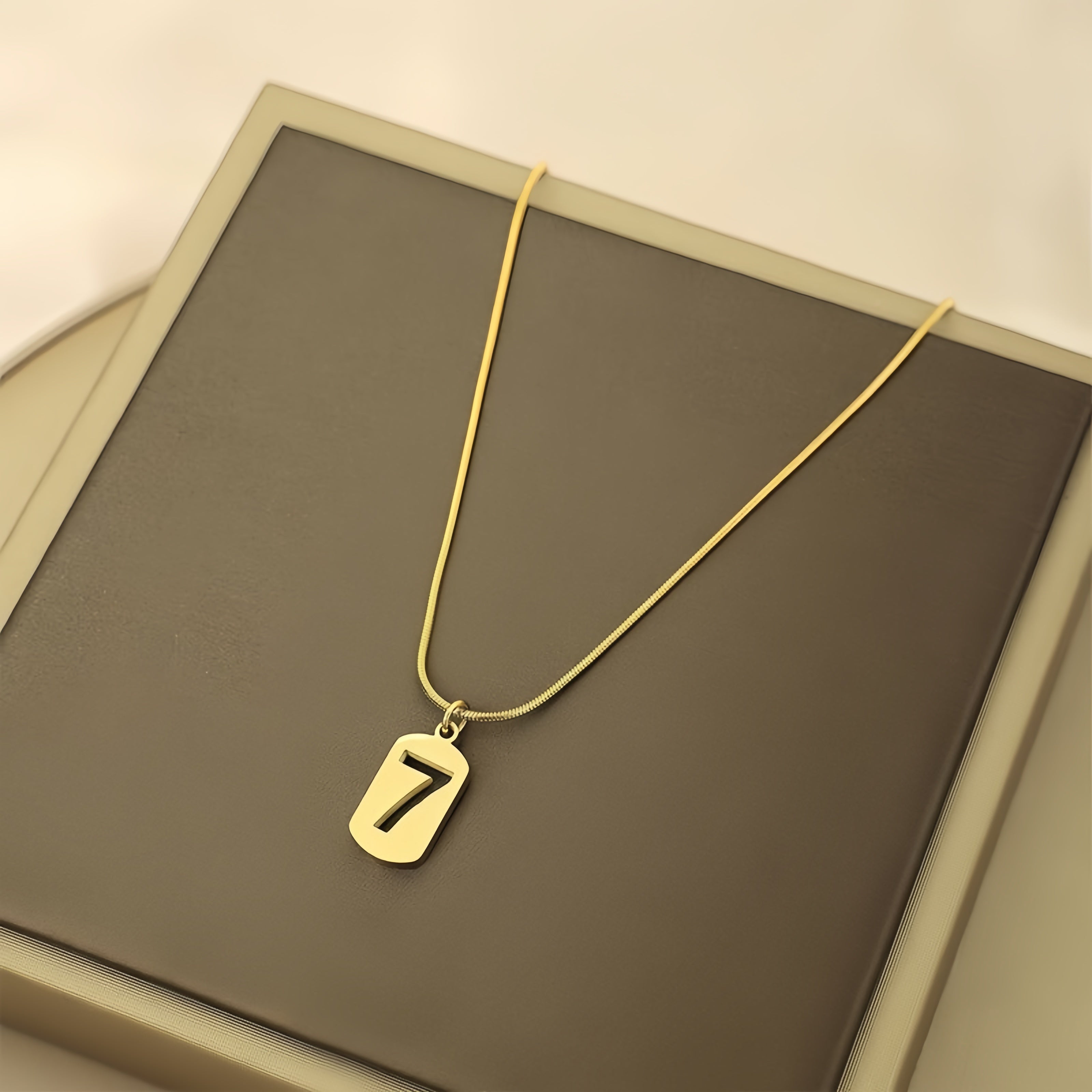Lucky Number 7 Pendant Necklace