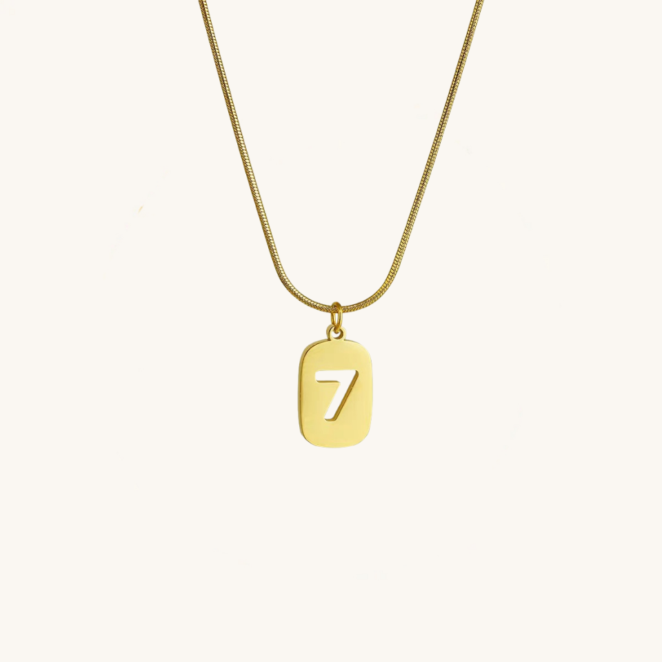 Lucky Number 7 Pendant Necklace