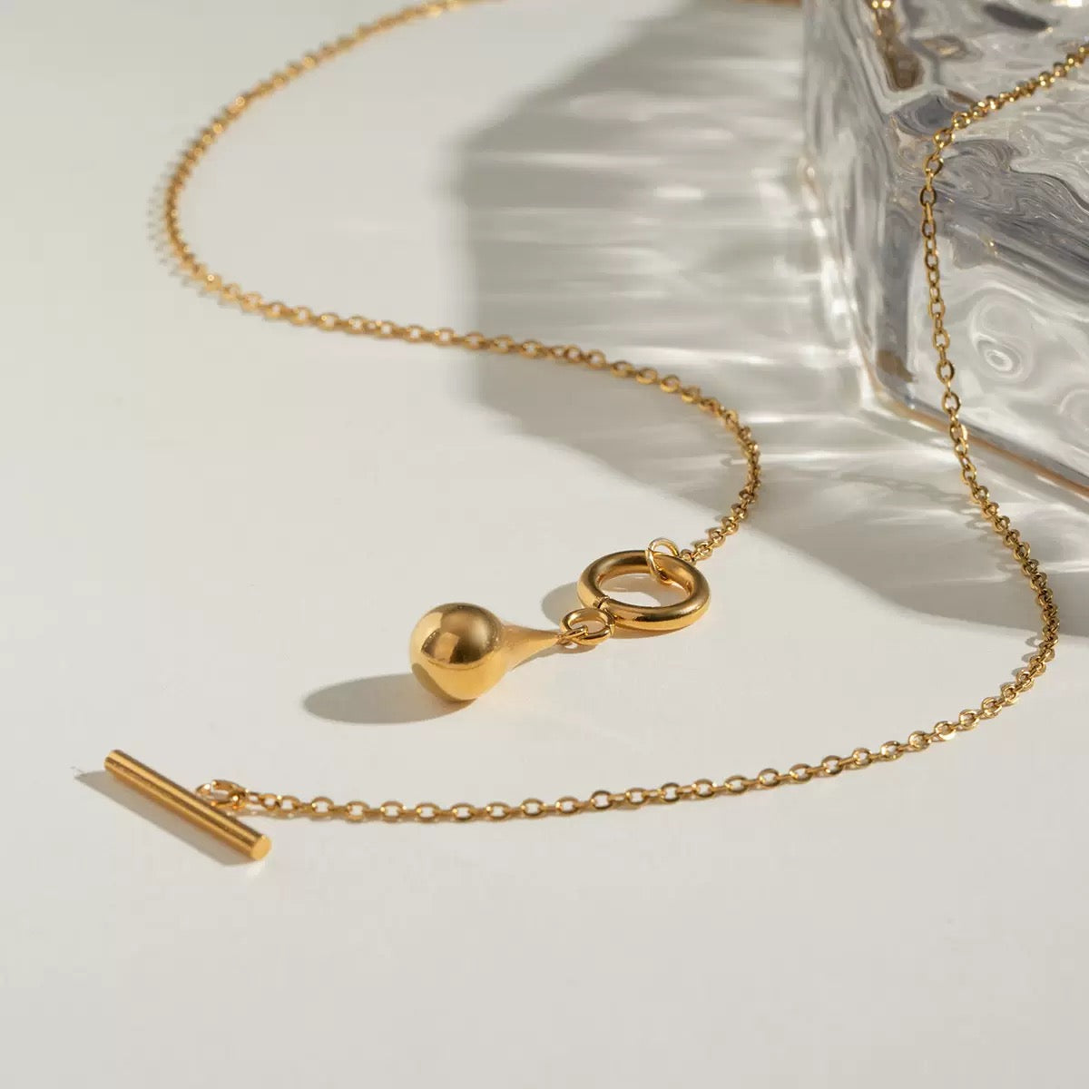 Teardrop Pendant Necklace