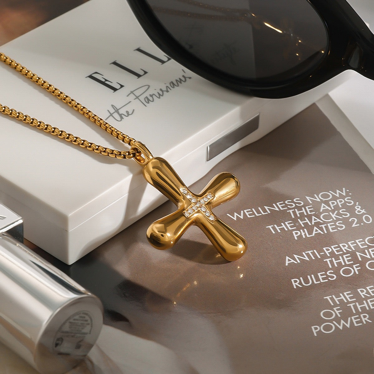18K Gold Cross Pendant Necklace