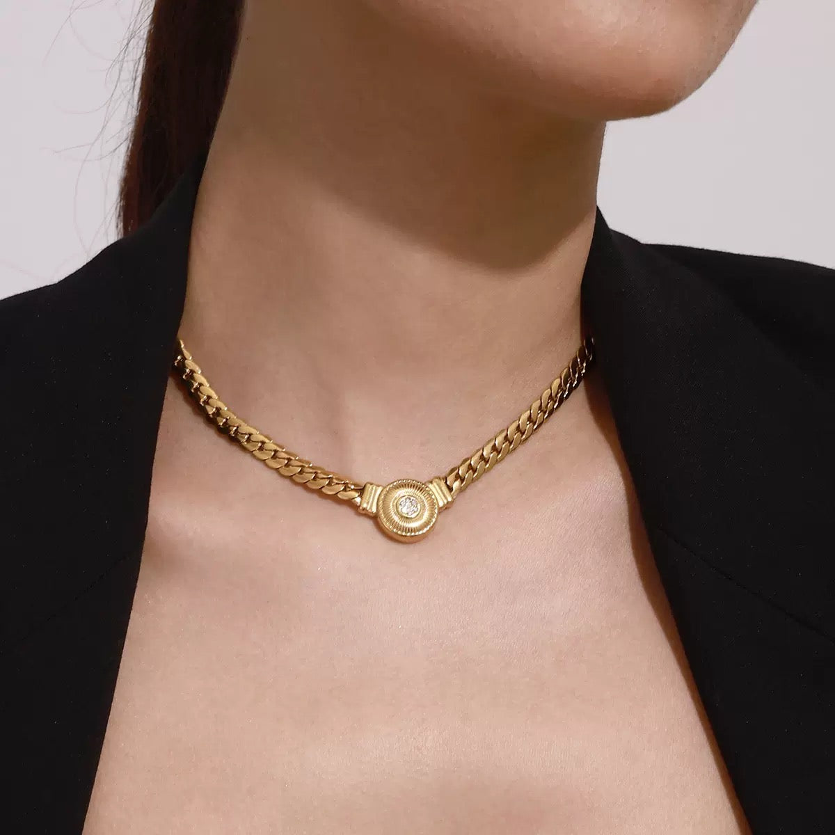 18K Gold Snake Chain with Round Pendant