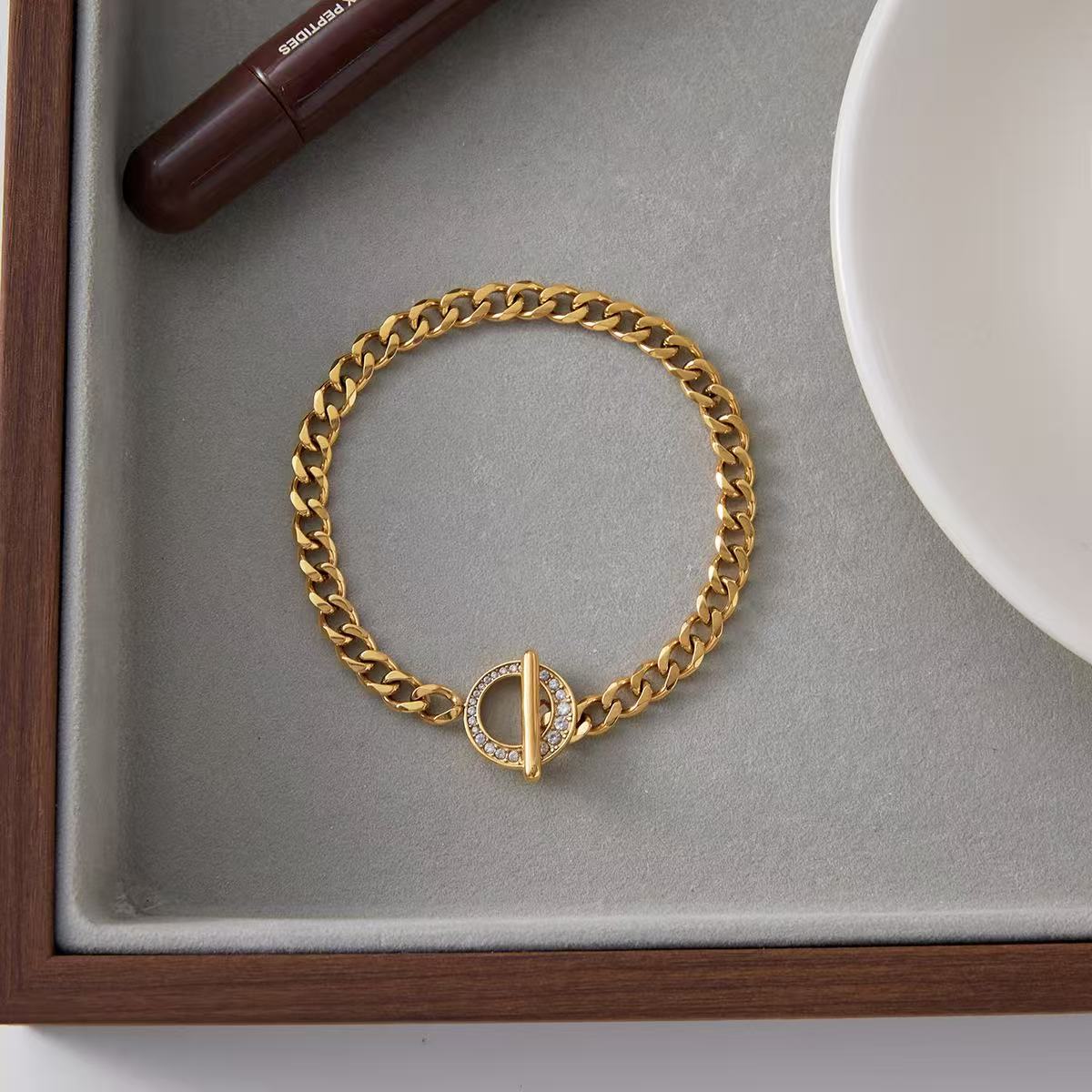18K Gold Classic Cuban Link Bracelet