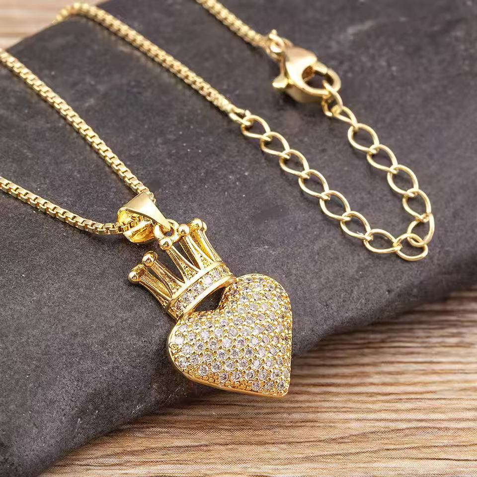 14K Gold Heart & Crown Necklace