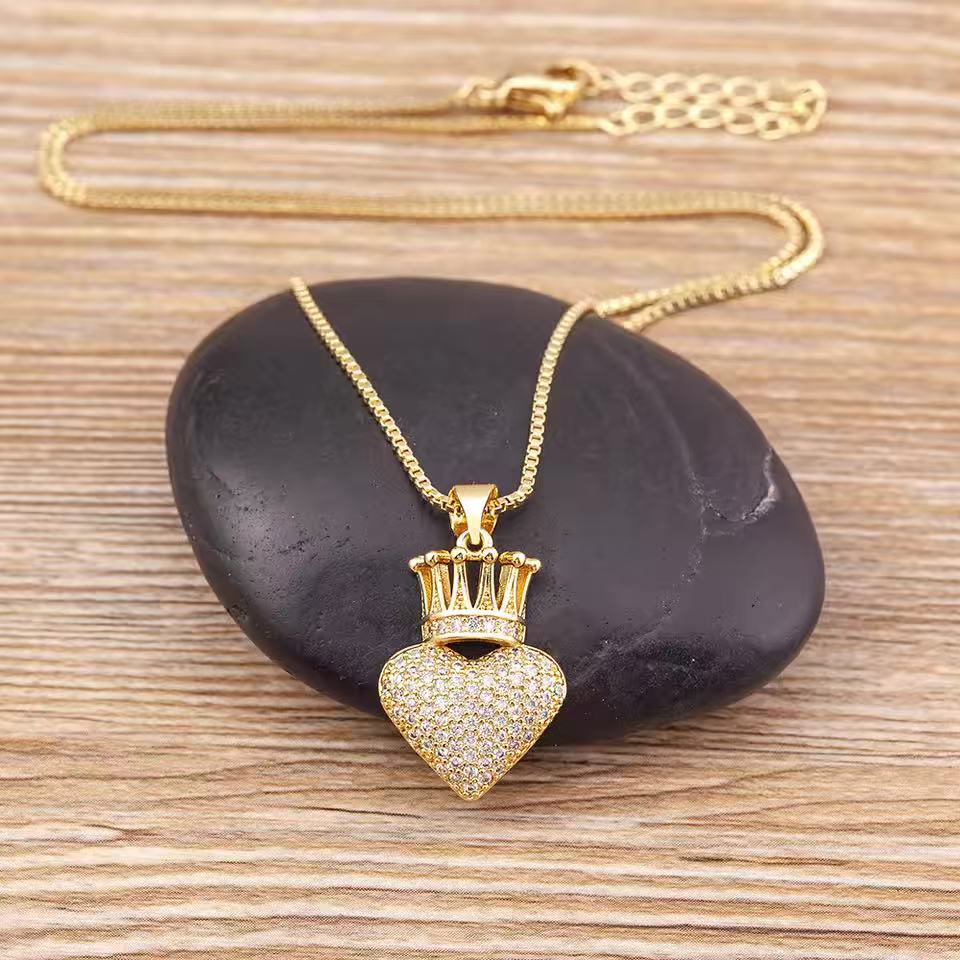 14K Gold Heart & Crown Necklace