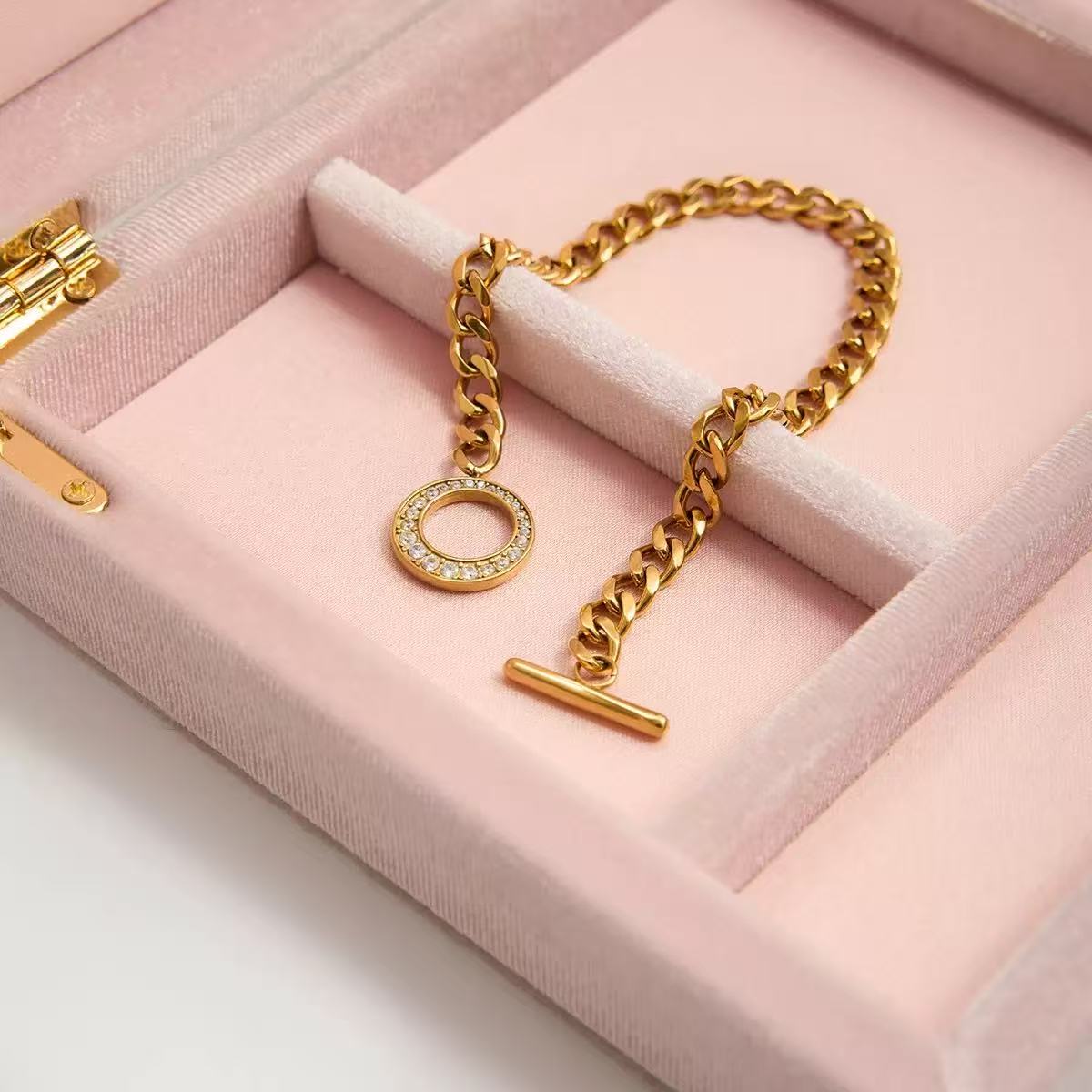 18K Gold Classic Cuban Link Bracelet