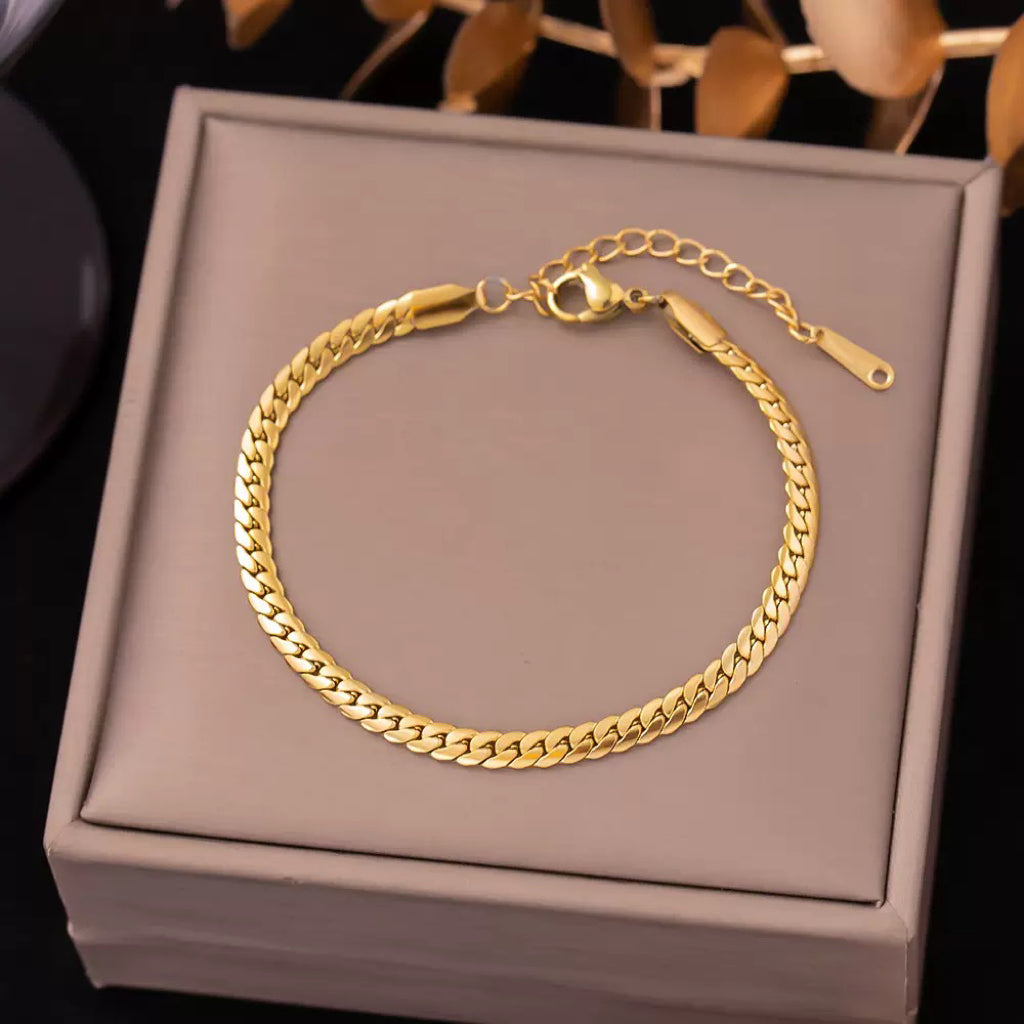 14K Gold Sleek Herringbone Bracelet