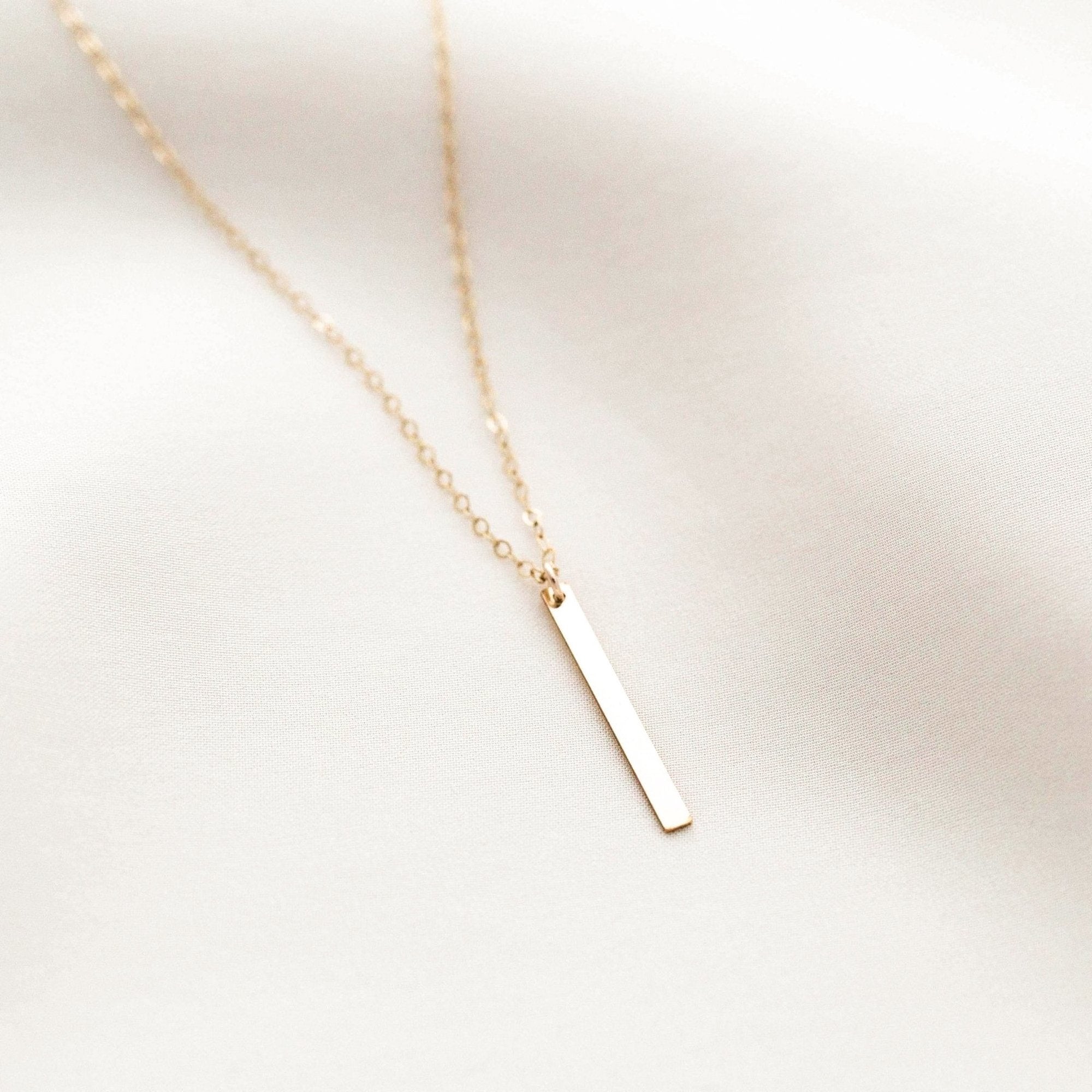 Hanging Bar Necklace