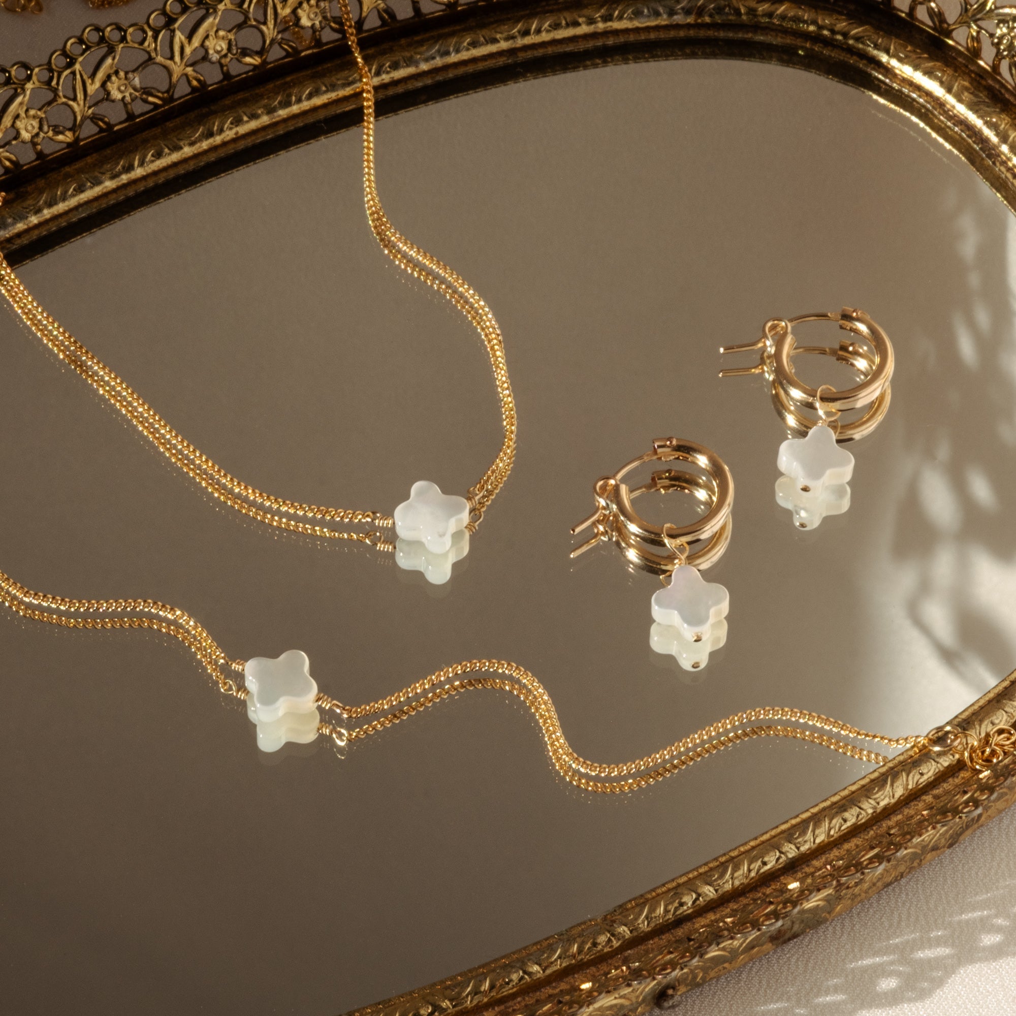 Pearl Clover Bracelet