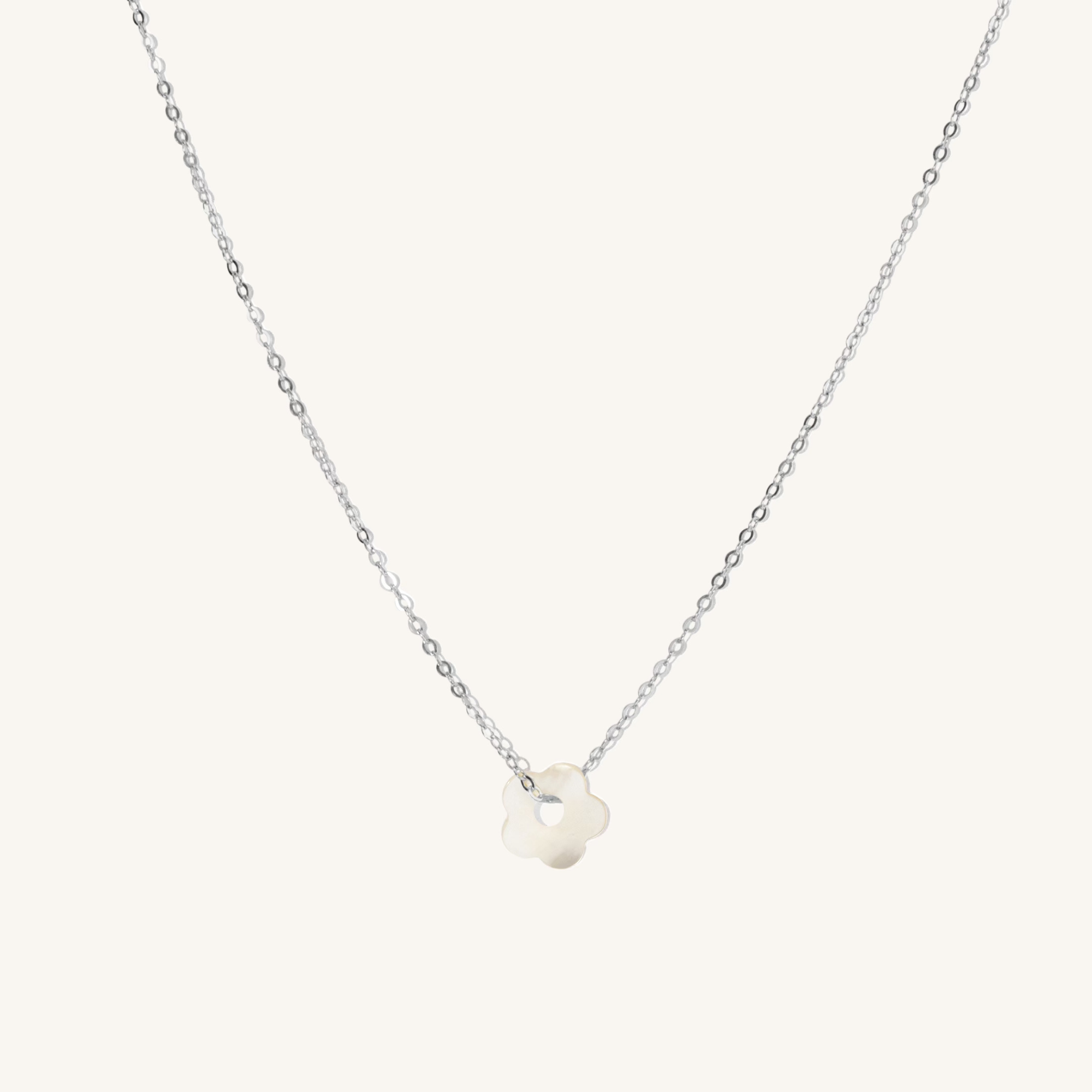 Flower Pearl Necklace