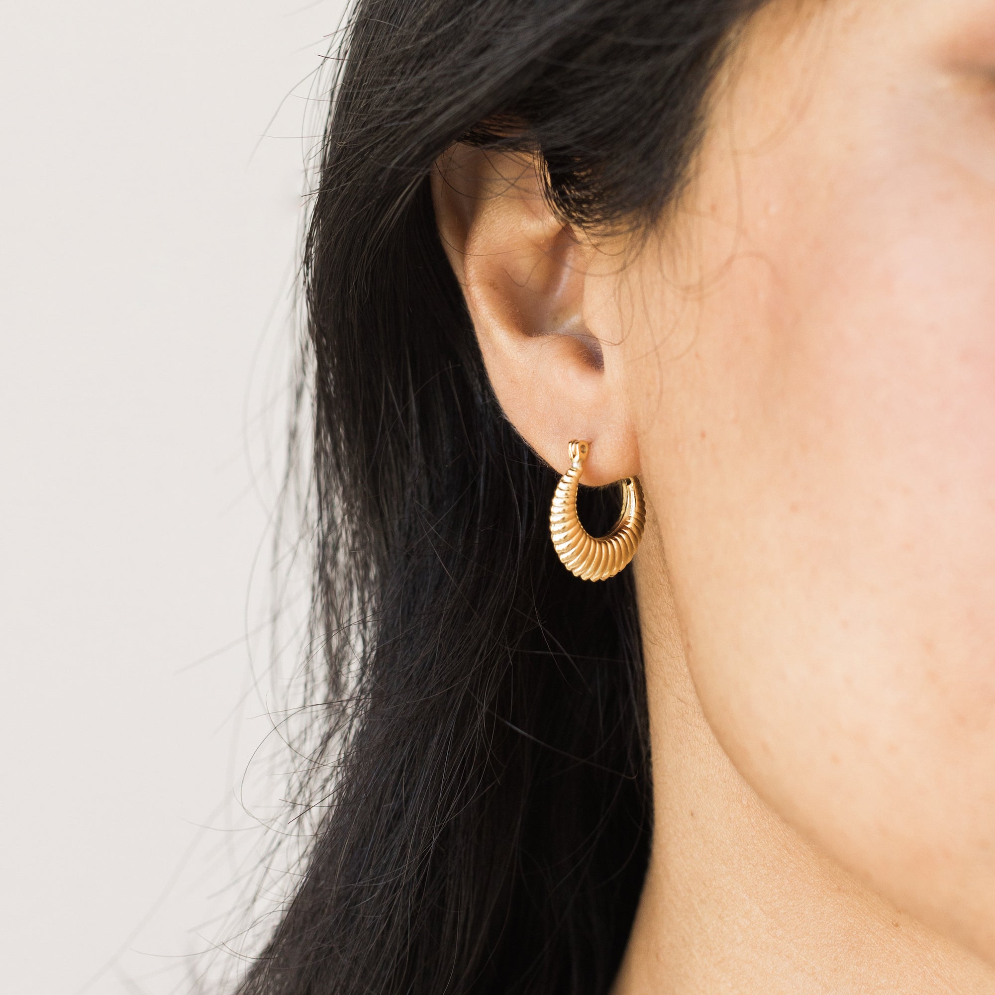 Ribbed Hoop Earrings