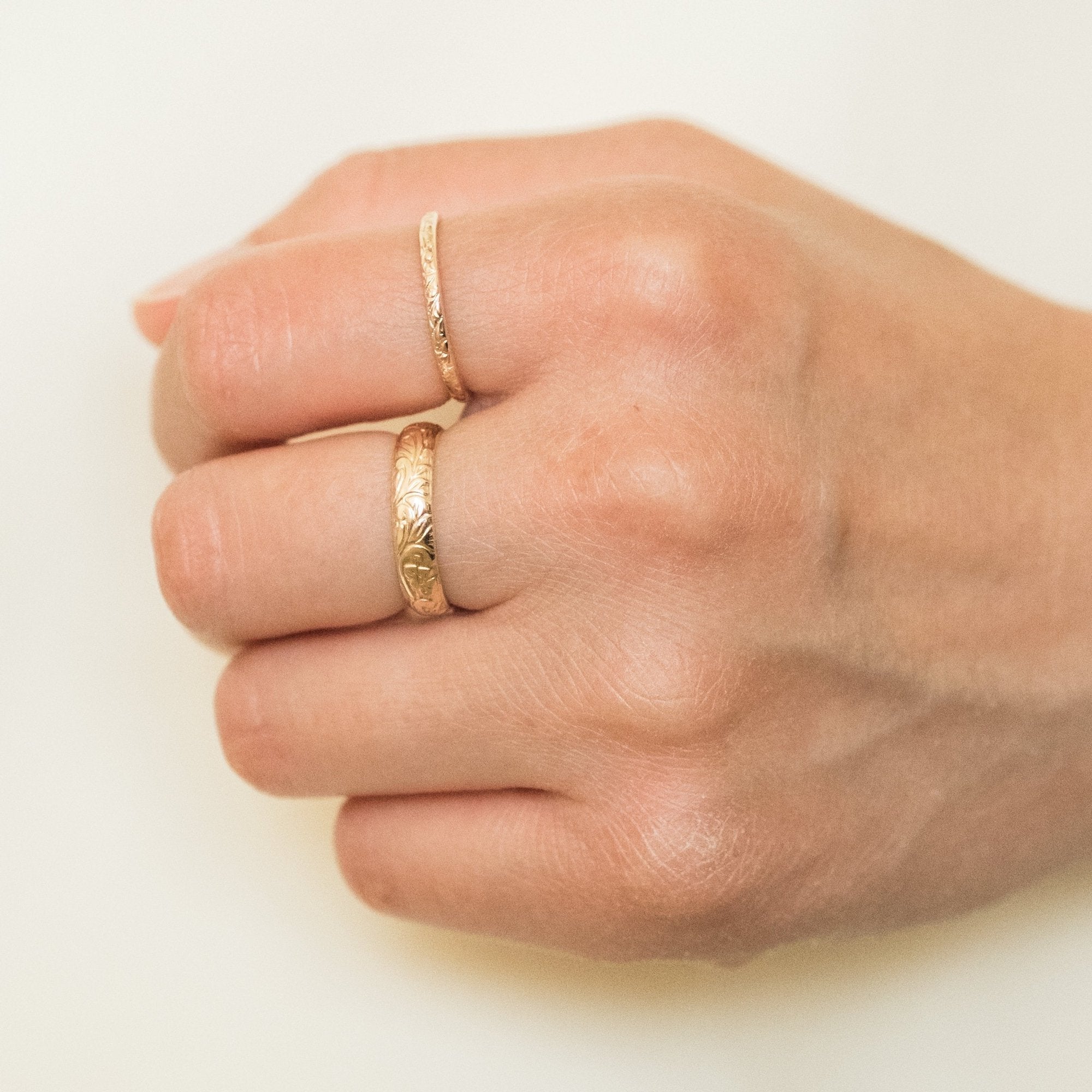 Thick Flower Band Ring