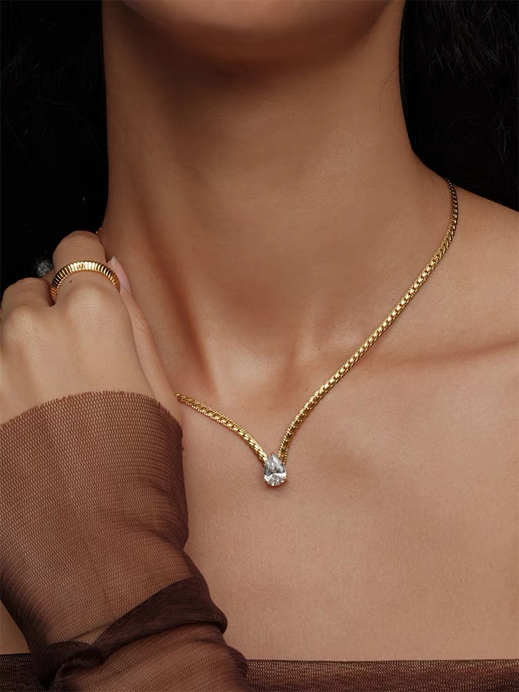 Pear-Cut Zircon Necklace
