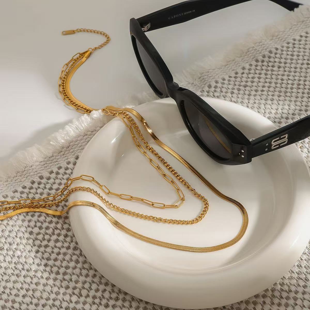 Minimalist Layered Necklace Set