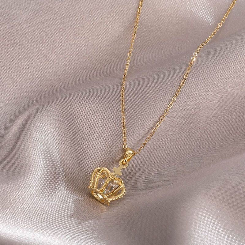 14K Gold Crystal Crown Pendant Necklace