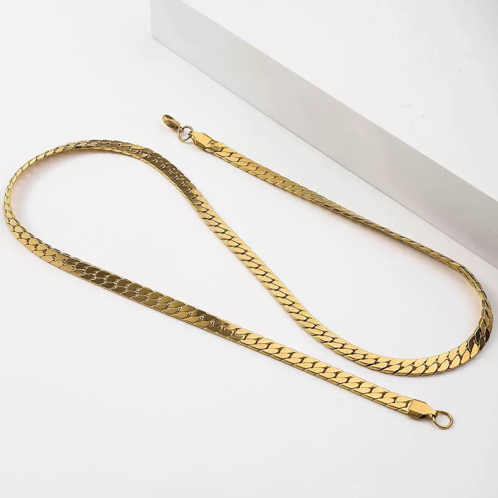 14K Gold Curb Chain Necklace (4mm)
