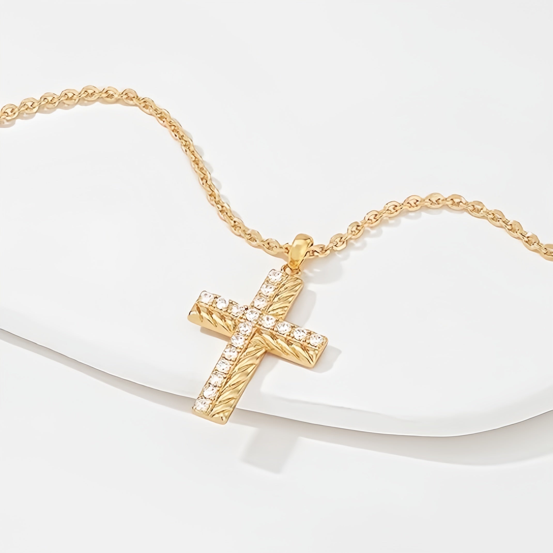 14K Gold Cross Pendant Necklace