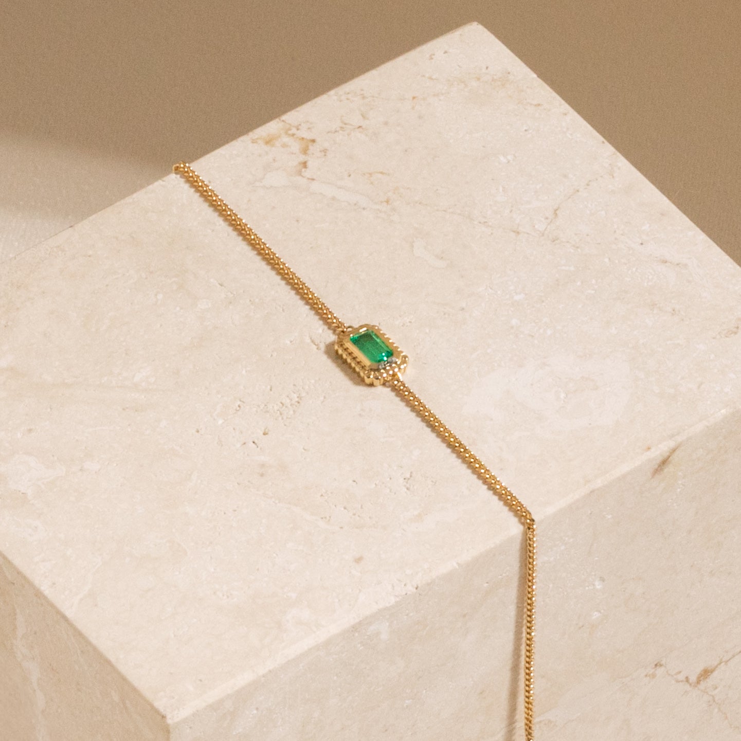 Ribbed Emerald Bracelet