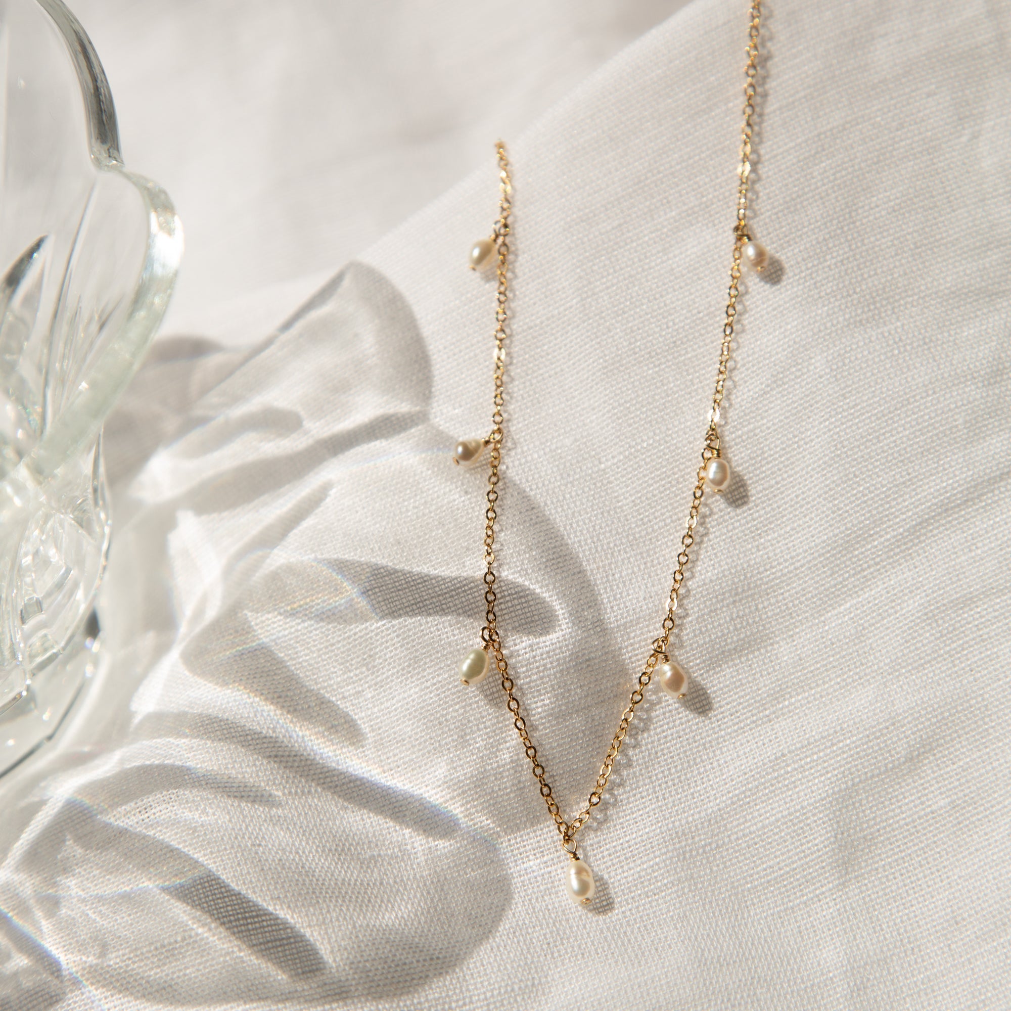 Dangling Pearl Necklace