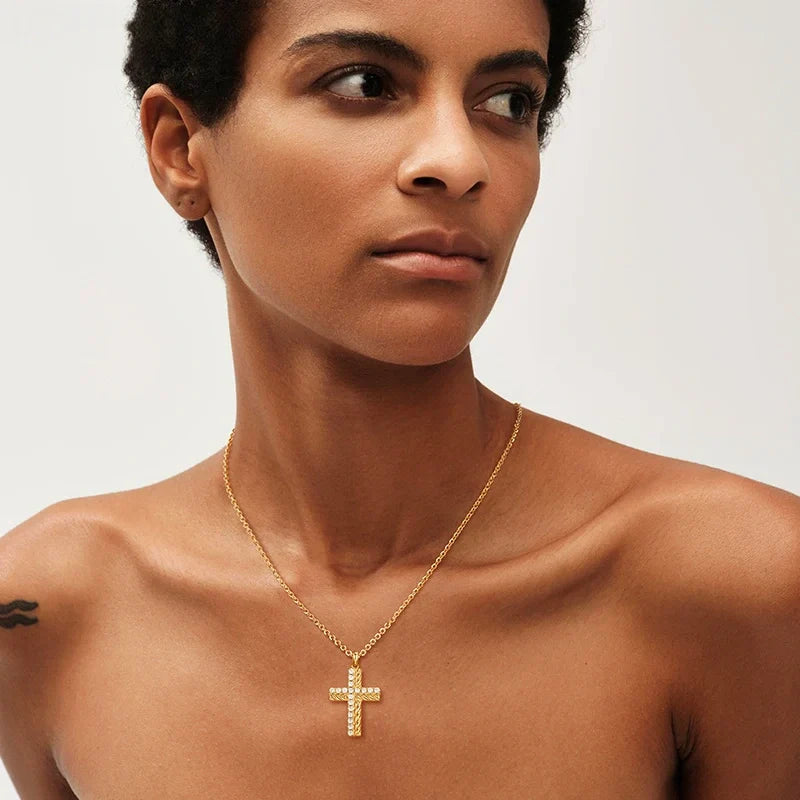 14K Gold Cross Pendant Necklace